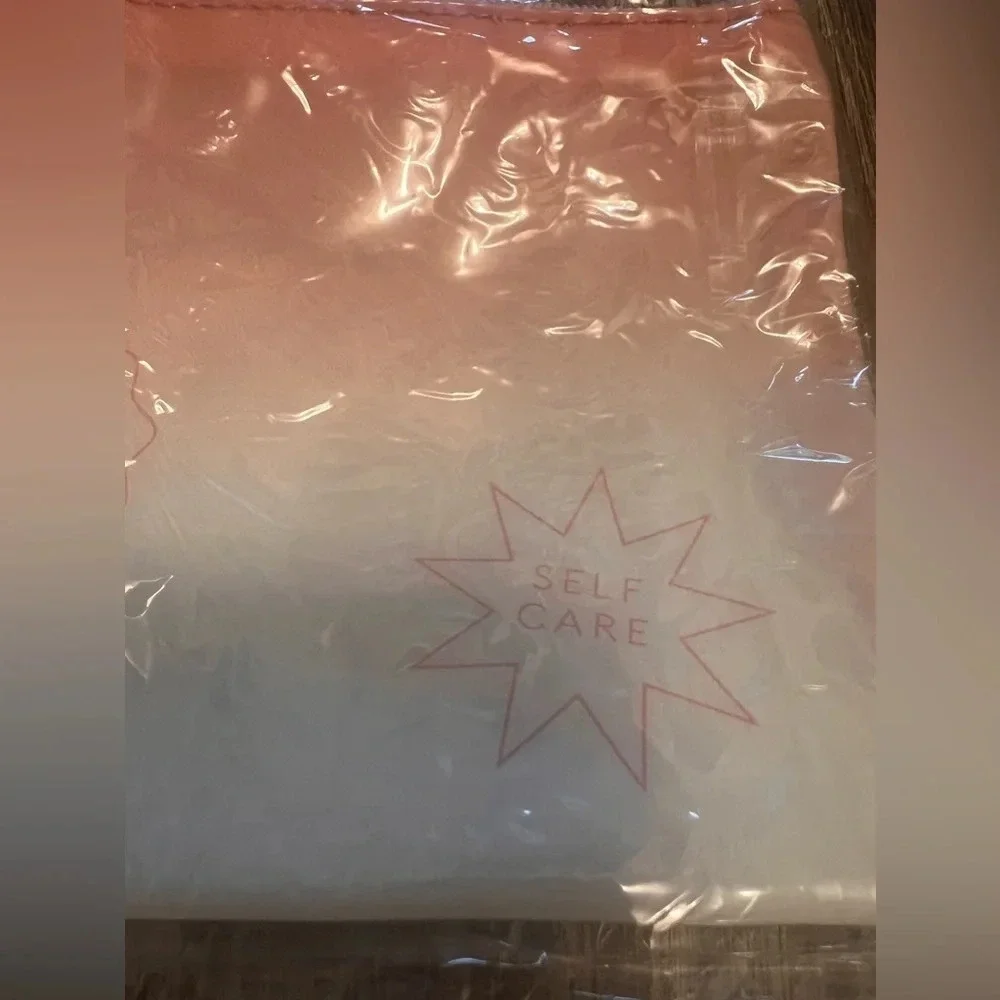 Macy's Makeup Bag ~ Be Kind To Yourself Pink Ombré Zip NWT
